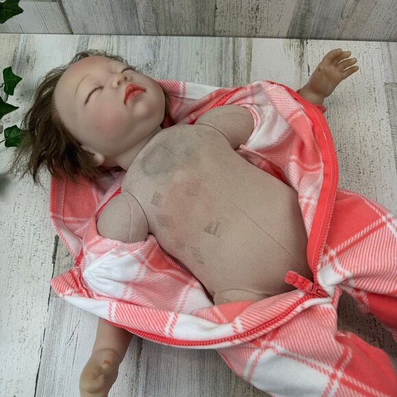 silicon sleepy baby 20” doll - Picture 10 of 10